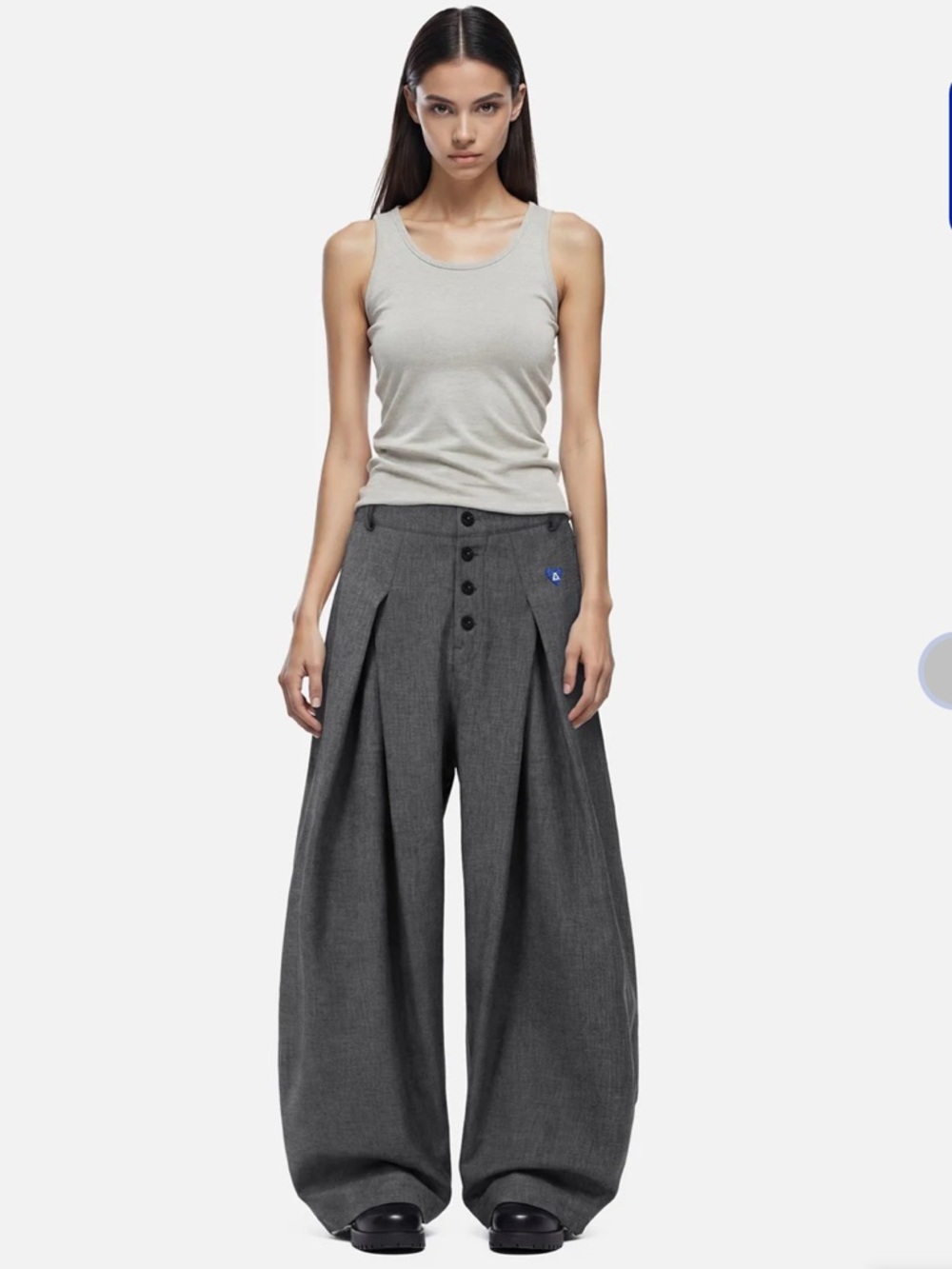 Aelfric eden pants, size M, NWT